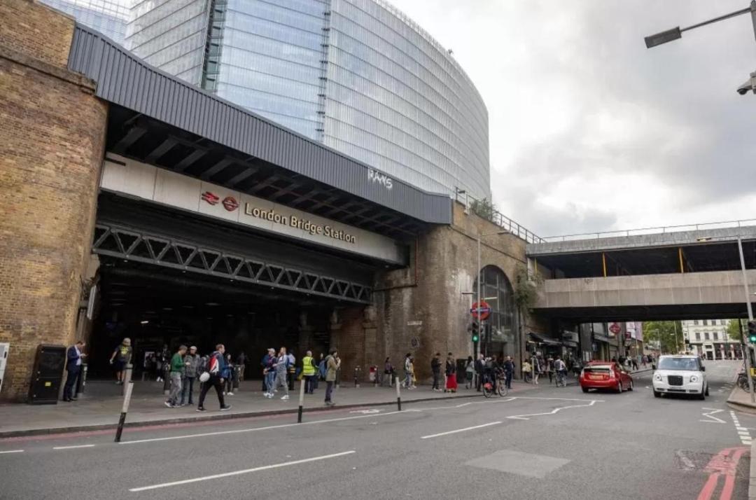 Skylight 1-bed Near Bridge & Tower Bridge - Excellent Transport Links Apartment